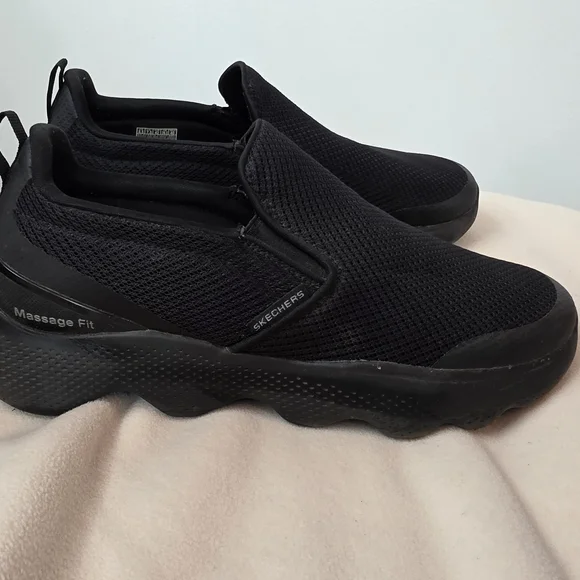 Skechers Men’s Black Slip-On Mesh Sneakers - Picture 1 of 7